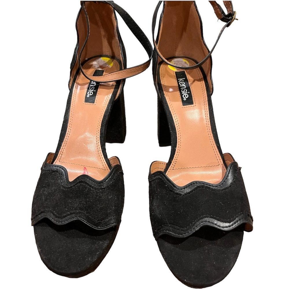 Kensie Suede Platform Scalloped Heels